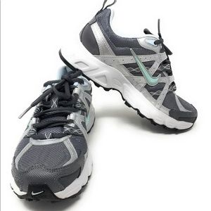 Nike Air Alvord 7 Women Size 7 Gray/blue  size 5.5